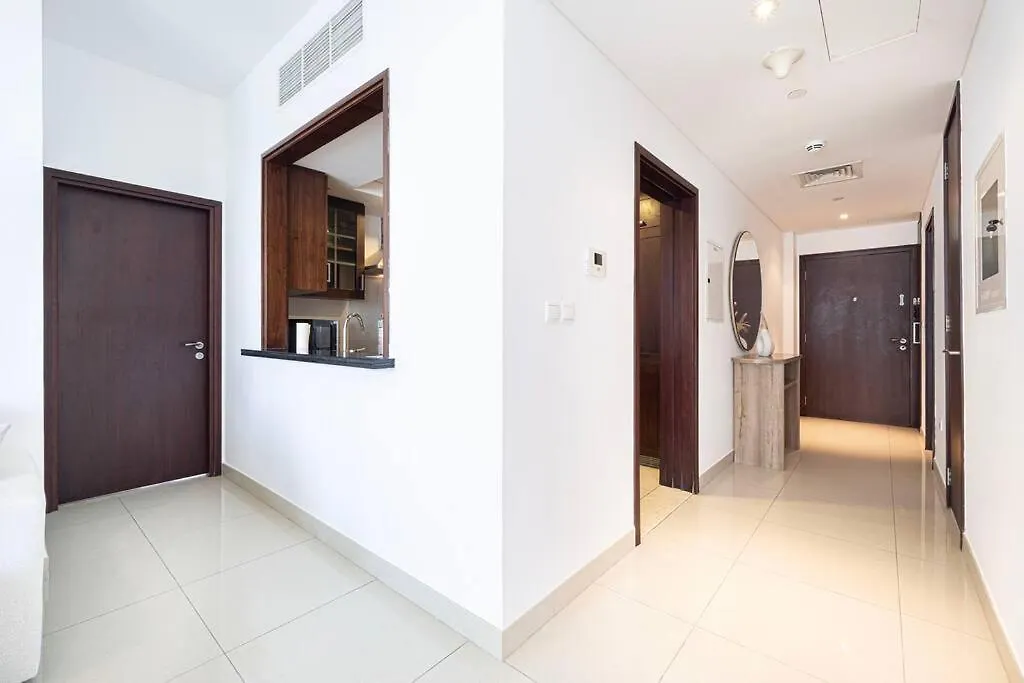 Apartmán Luxurious 1-Bed, 2-Bath With Burj Khalifa Views Dubaj 0*,