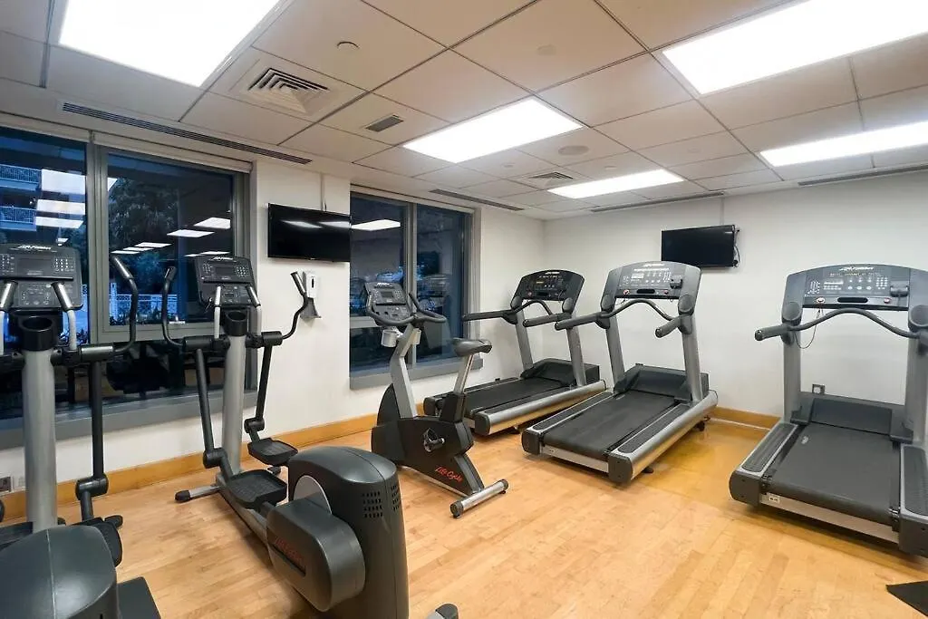 Luxurious 1-Bed, 2-Bath With Burj Khalifa Views Apartment Dubai