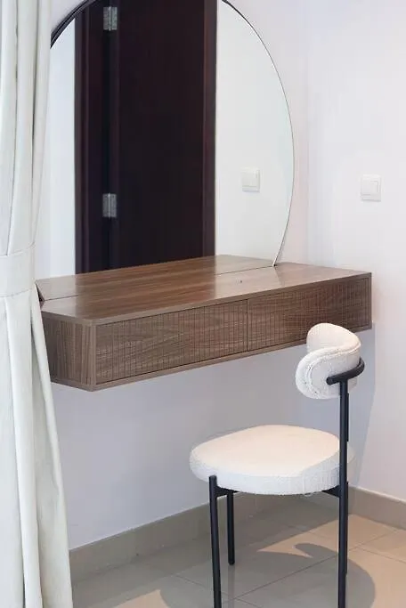 Luxurious 1-Bed, 2-Bath With Burj Khalifa Views Apartment Dubai